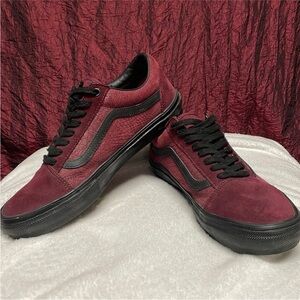 Vans Men's Burgundy and Black Sneakers